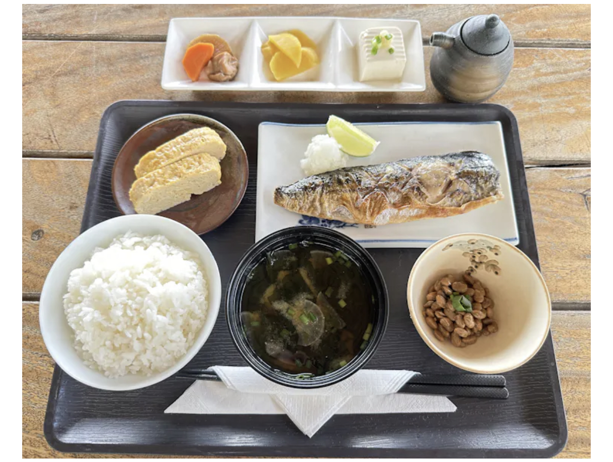 朝食