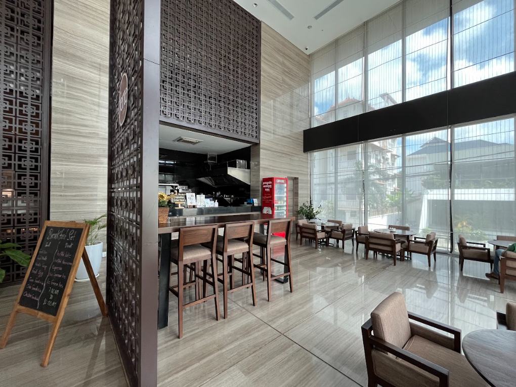 カフェ、レストラン