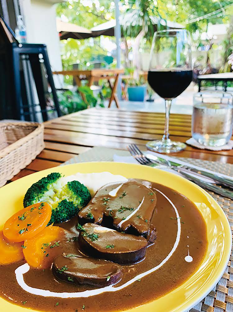 牛タンシチュー