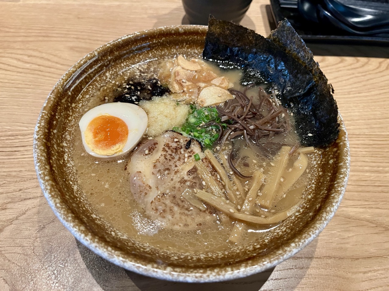 NIKKO TONKOTSU RAMEN