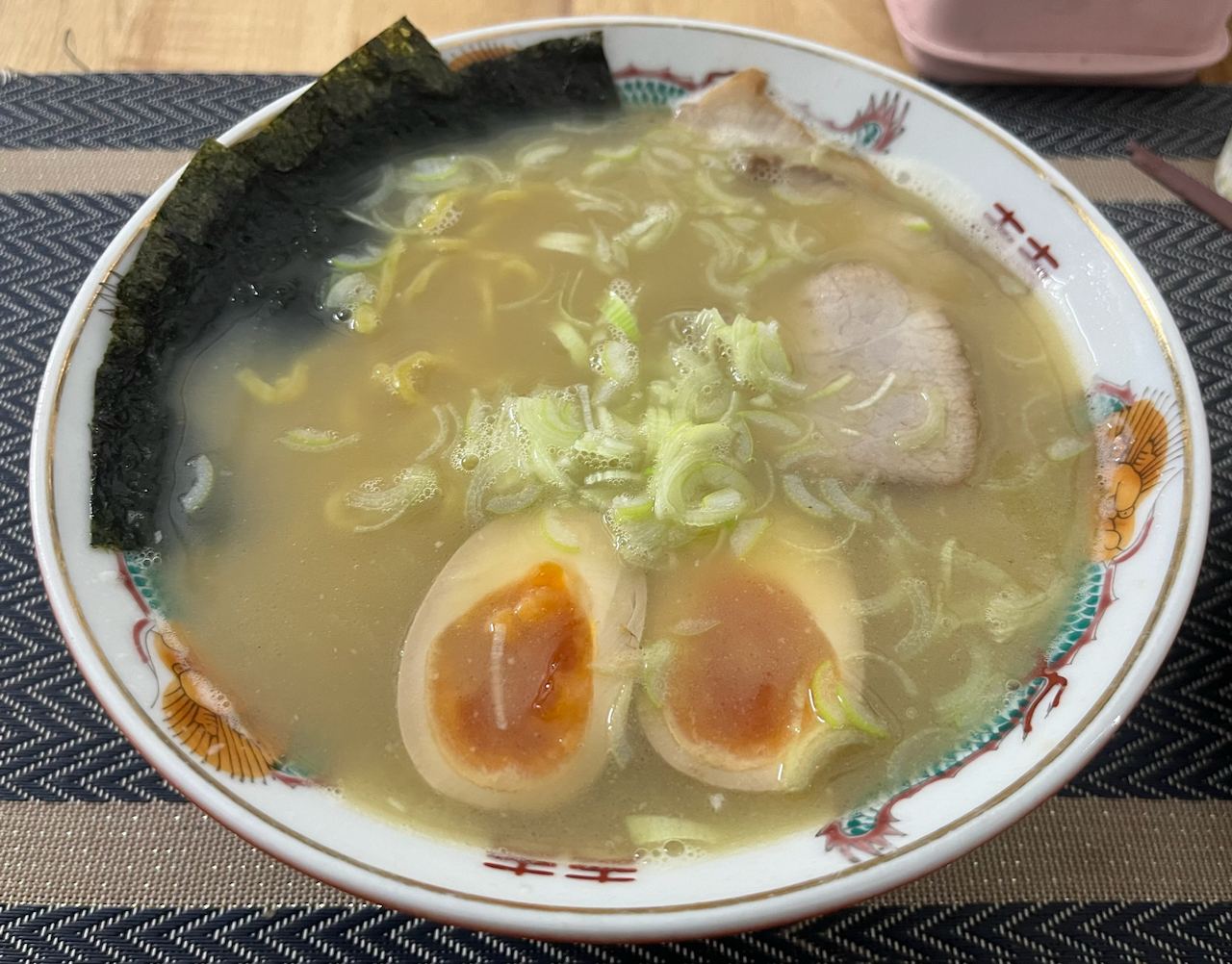 鶏白湯ラーメン